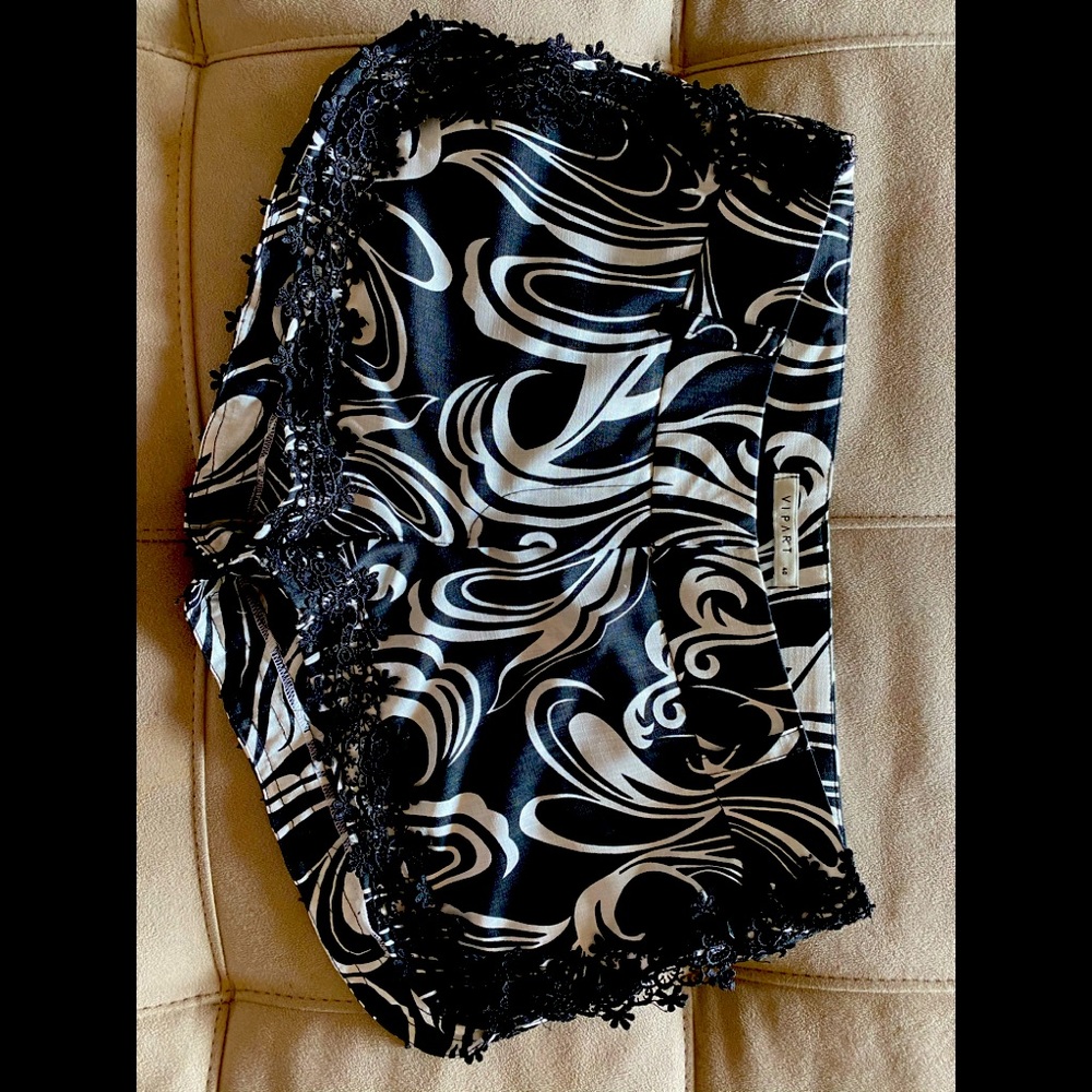 ~VIPART Lace Trimmed Shorts